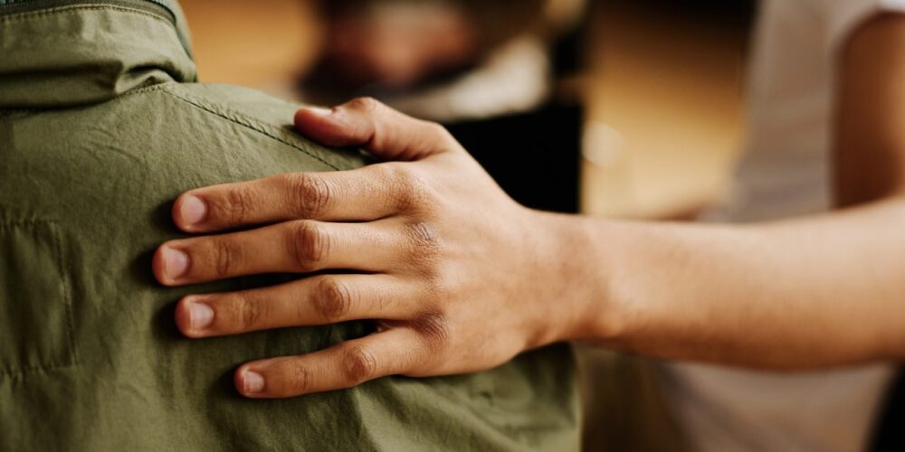 O crescente papel do resgate humanizado na recuperação de dependentes químicos - Amor que Resgata